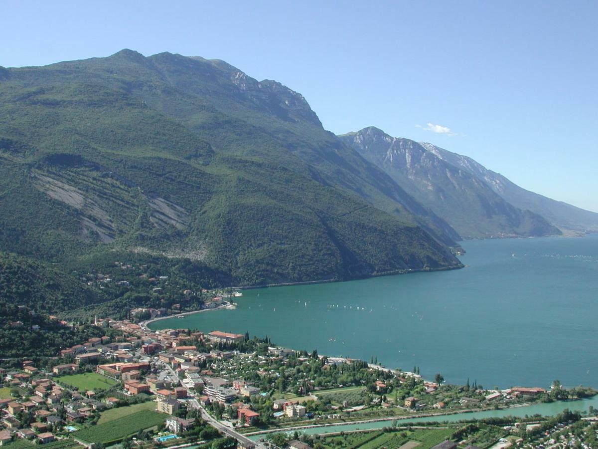 Apartamento Residenza Picalof Torbole Sul Garda Exterior foto